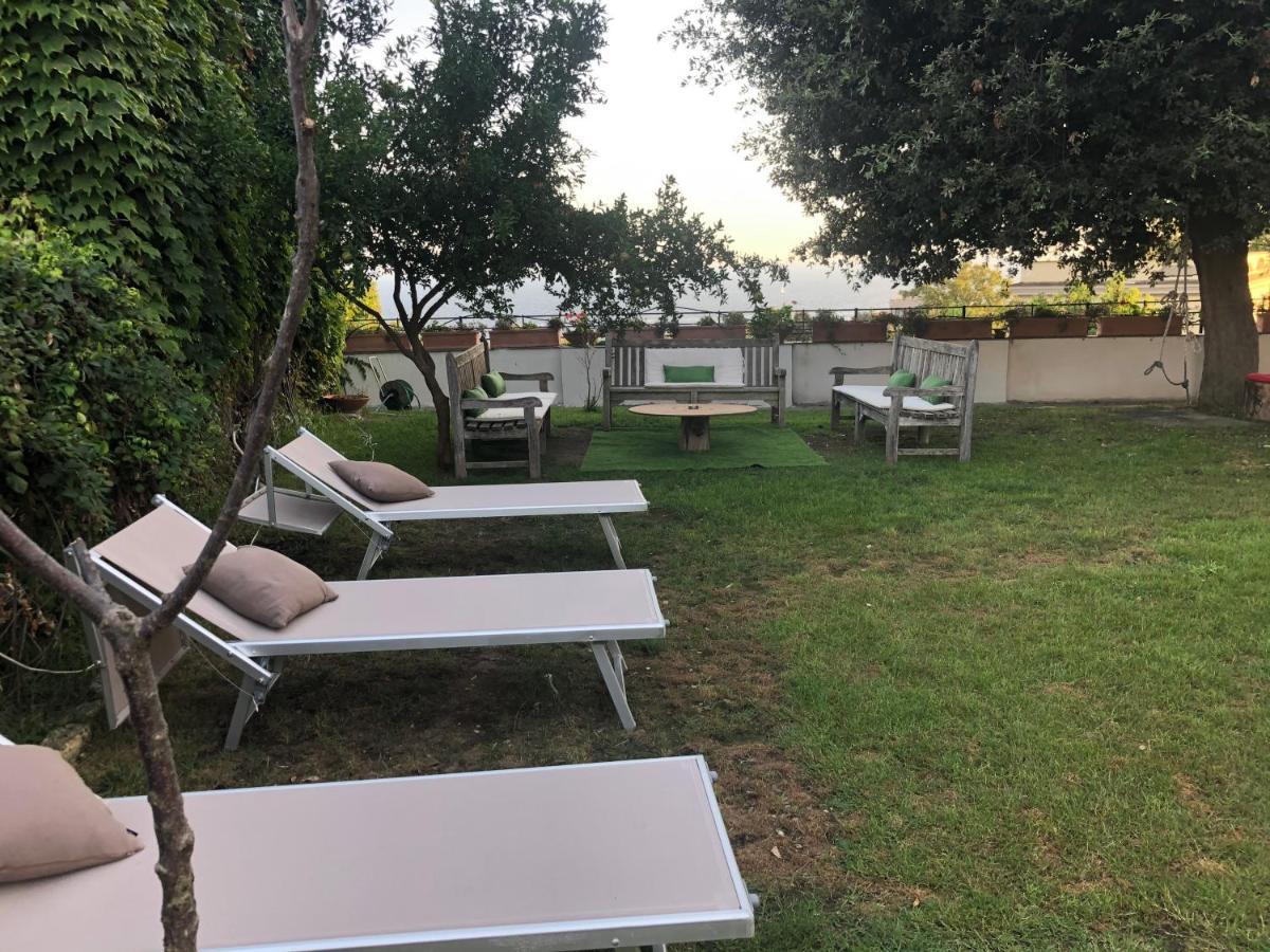 Kamyhouse Una Tranquilla Struttura Nel Verde Villa Napoli Eksteriør bilde